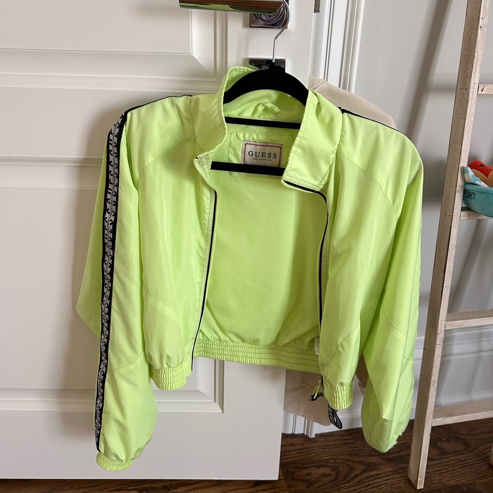 cropped wind breaker